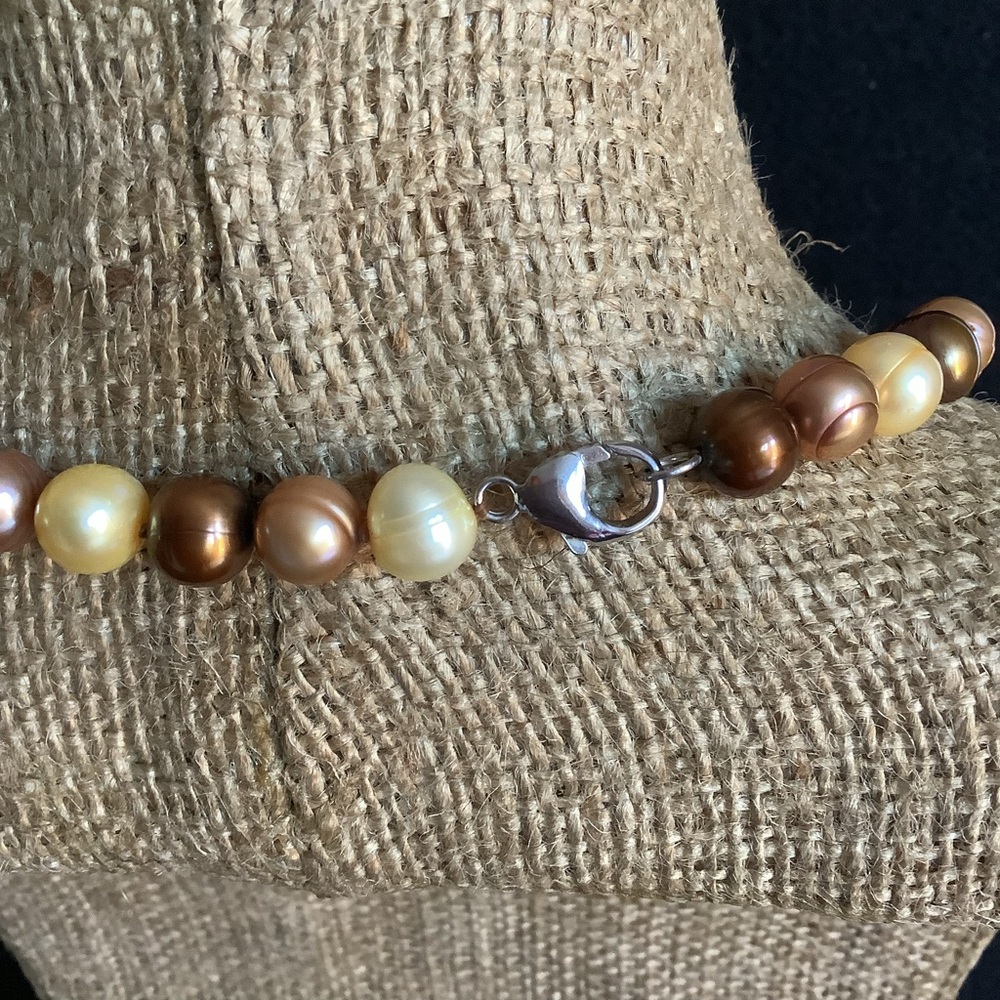 925 s silver Genuine freshwater chocolate & champagne color pearl necklace. - Picture 9 of 9